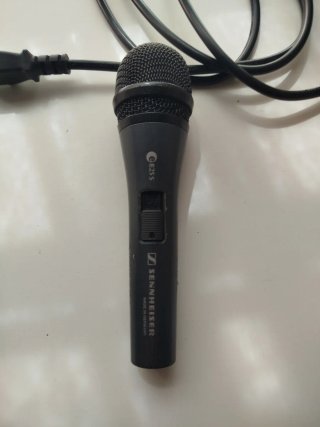 Micrófono Sennheiser e825S