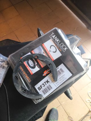 Kit Fijación Kappa Tanklock BF37K KTM Duke 2018