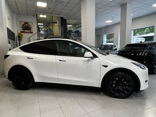 Tesla Model Y Tracción Trasera RWD