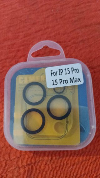 Protezioni per fotocamera iPhone 15 Pro/Pro Max