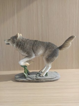 Figura Resina Lobo