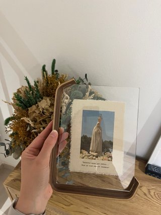 Ilustración Virgen de Fátima con marco
