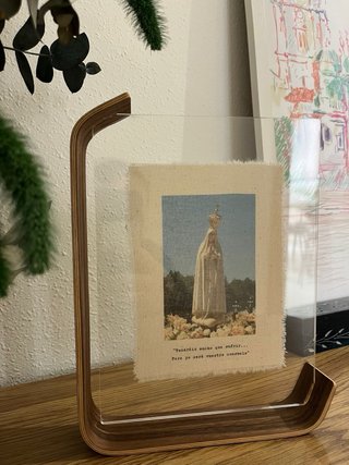 Ilustración Virgen de Fátima con marco