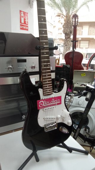 Guitarra Eléctrica Negra Nueva...