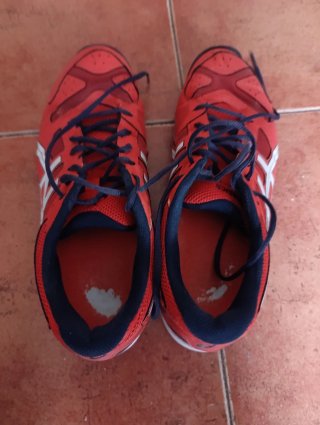 Zapatillas Pádel Asics Rojas y Blancas