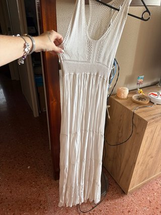 Vestido largo crochet beige