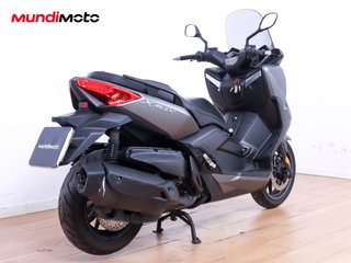 YAMAHA X-MAX 400