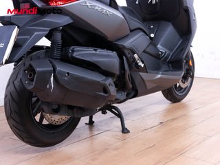YAMAHA X-MAX 400