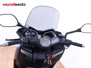 YAMAHA X-MAX 400