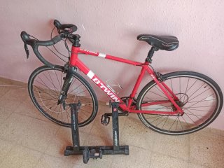 Bicicleta de carretera B'TWIN Roja