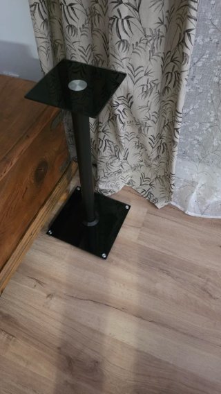 Soportes para altavoces de cristal negro
