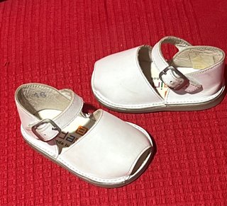 SANDALIAS NUEVAS ANDANINES PIEL TIPO MENORQUINAS