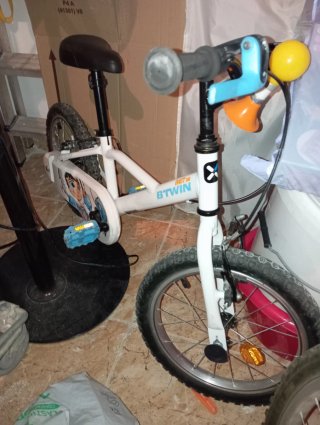 Bicicleta infantil B'TWIN 16 pulgadas