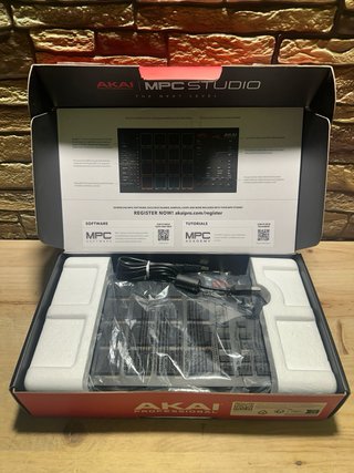 Akai MPC Studio Controlador MIDI