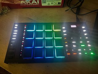 Akai MPC Studio Controlador MIDI