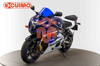 SUZUKI GSX R750