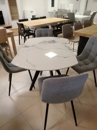 Mesa redonda mármol y 4 sillas grises