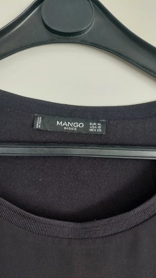 Blusa Mango Talla XL,Negra