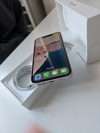 iPhone 13 Rosa