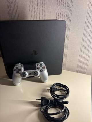 Consola PS4 Slim Negra