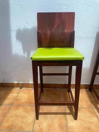Conjunto de 3 sillas de madera