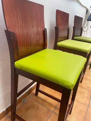 Conjunto de 3 sillas de madera