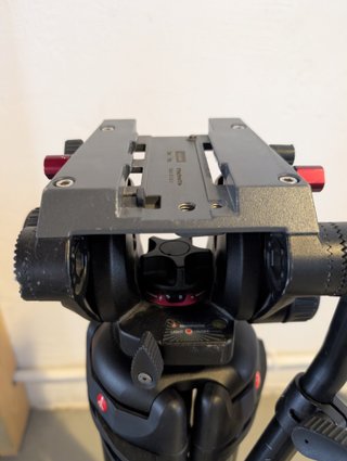 Trípode Manfrotto 504HD + 546B