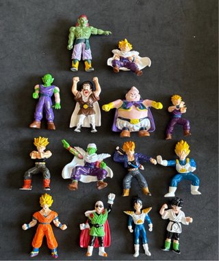 Raro set completo personaggi 3D Dragonball Z