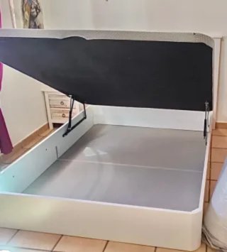 Letto a scomparsa con materassi