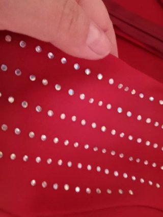 Vestido rojo con pedrería