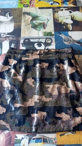 Falda lentejuelas camuflaje