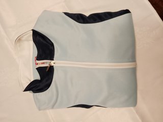 Chaqueta deportiva azul