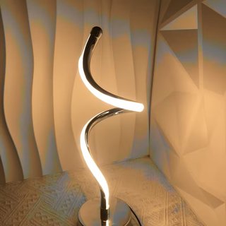 Lampada da comodino design moderno