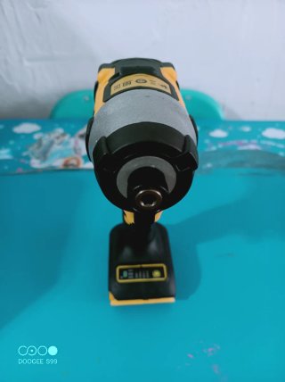Atornillador Dewalt 20V Brushless
