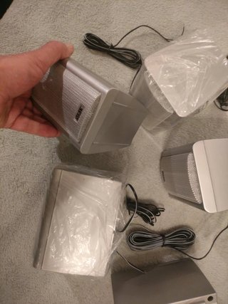 Set 5 altavoces satélite AIRIS 10W
