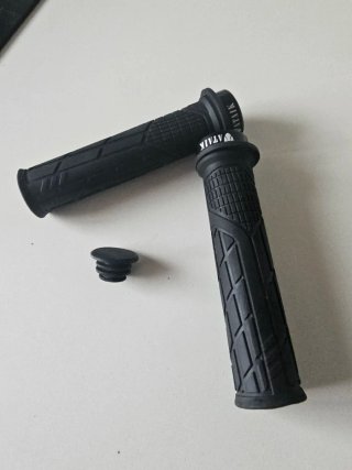 Puños de bicicleta negros