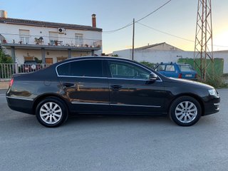 VOLKSWAGEN Passat 2.0 TDI DPF Highline
