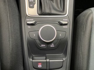 Audi Q2 Design 35 TFSI 1.5 150CV S-Tronic Blanco