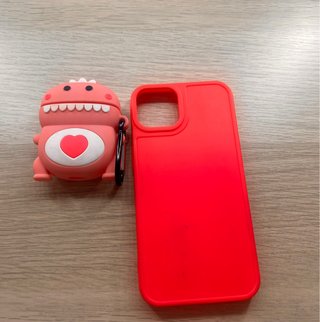 Funda iPhone 13 y AirPods 2 Dinosaurio Rosa