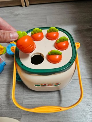 Giocattoli Montessori per la costruzione