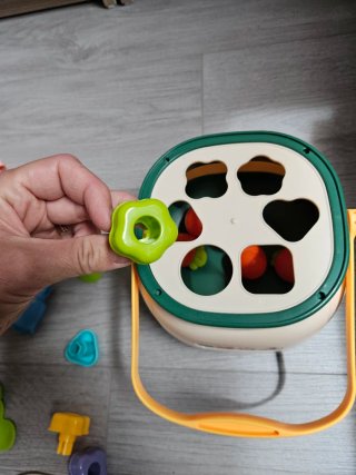 Giocattoli Montessori per la costruzione