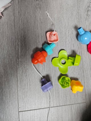 Giocattoli Montessori per la costruzione