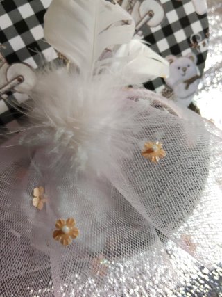 Tocado  rosa con flores para niña 9€ sin caja