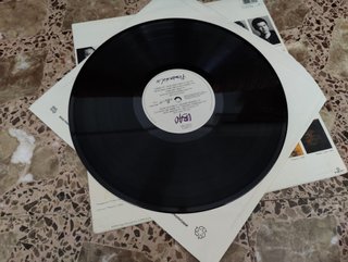 Vinilo UB40 Promises and Lies