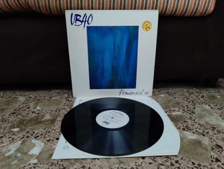 Vinilo UB40 Promises and Lies