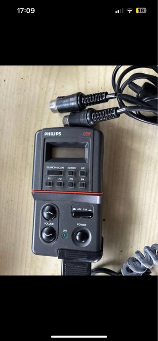 Philips DC 026 Digital Split Carradio System