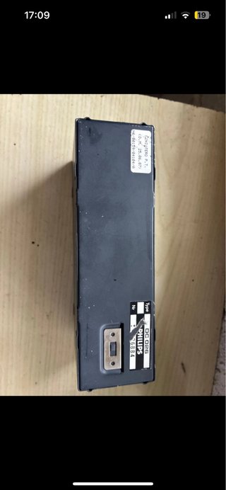 Philips DC 026 Digital Split Carradio System