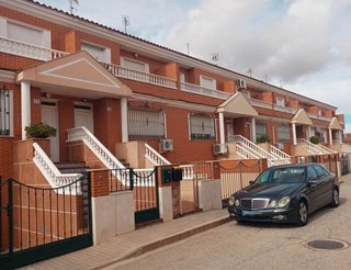 Casa pareada en venta en Tomelloso