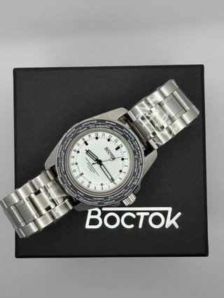 Vostok Amfibia città russe full lume 14084G 24H