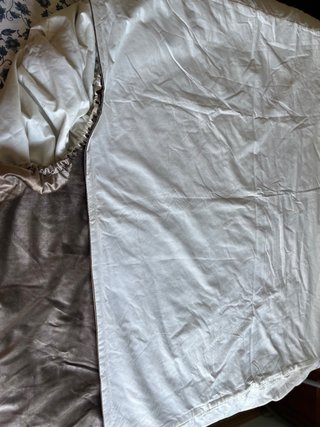Colcha terciopelo ajustable cama 1,50